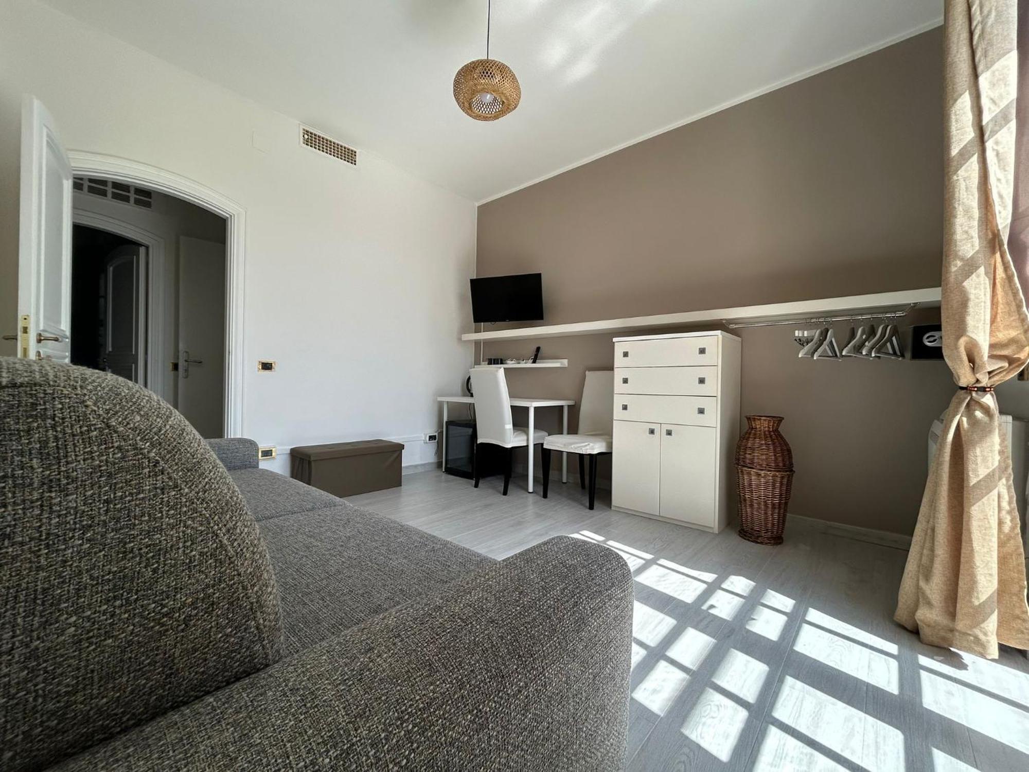 Bed And Breakfast Villa Teis クアルトゥ・サンテーレナ エクステリア 写真