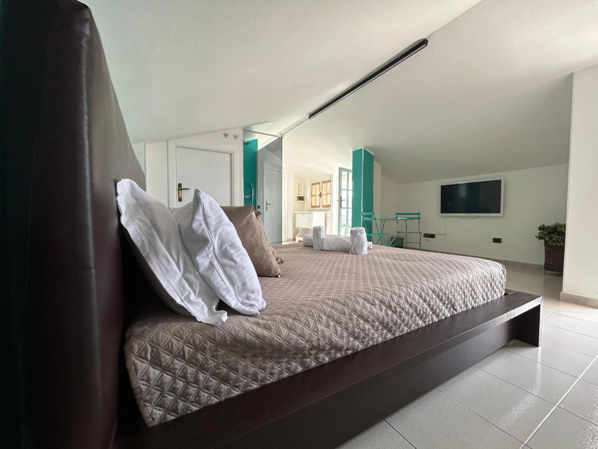 Bed And Breakfast Villa Teis クアルトゥ・サンテーレナ エクステリア 写真